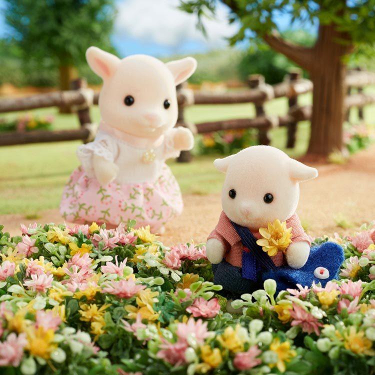 Sylvanian Families doll Goat Family FS-43 EPOCH Japan