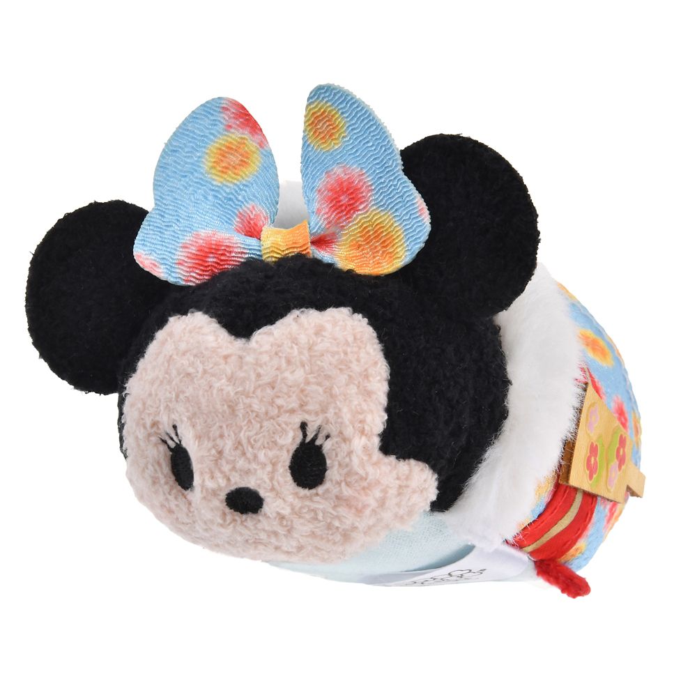 Minnie Tsum Tsum Plush Doll mini S Disney Store Japan New Year 2026