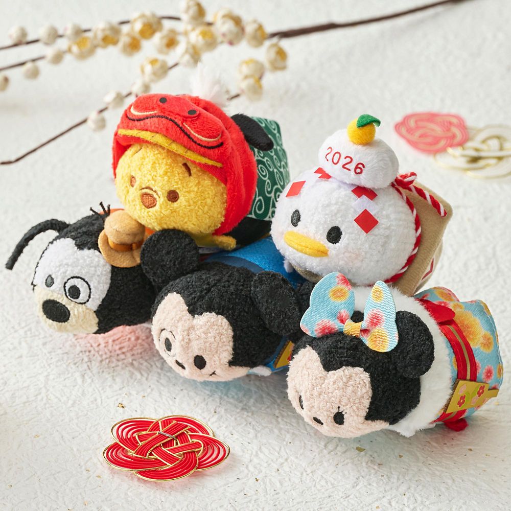 Winnie the Pooh Tsum Tsum Plush Doll mini S Disney Store Japan New Year 2026