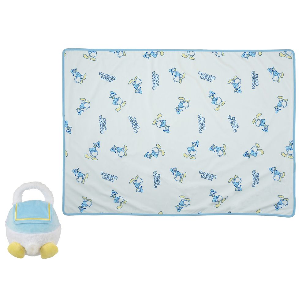 DONALD MOKOMOKO BIRTHDAY Cool Blanket Disney Store Japan 2025