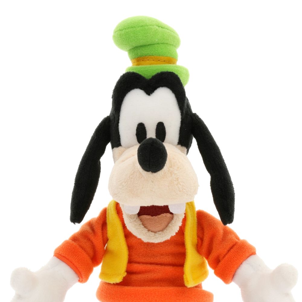 Goofy Plush Badge Disney Store Japan 2025