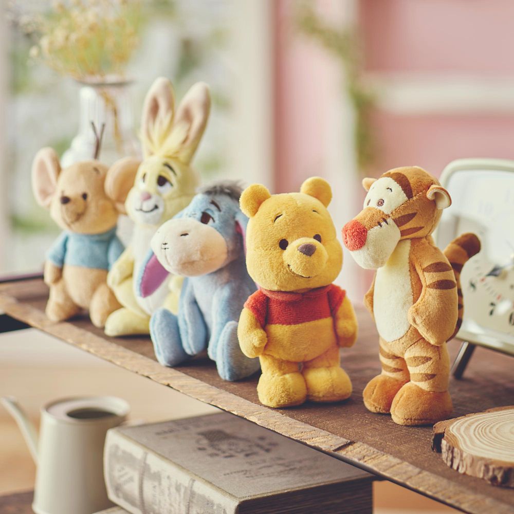 Winnie the Pooh Plush Doll stanDs Disney Store Japan 2025