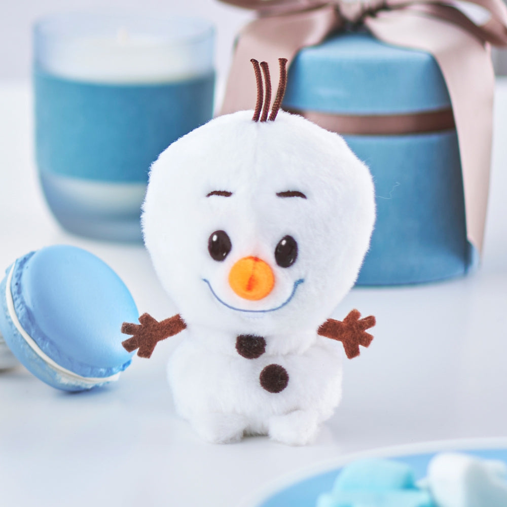 Frozen Olaf Plush Doll Urupocha-chan Disney Store Japan 2023 –