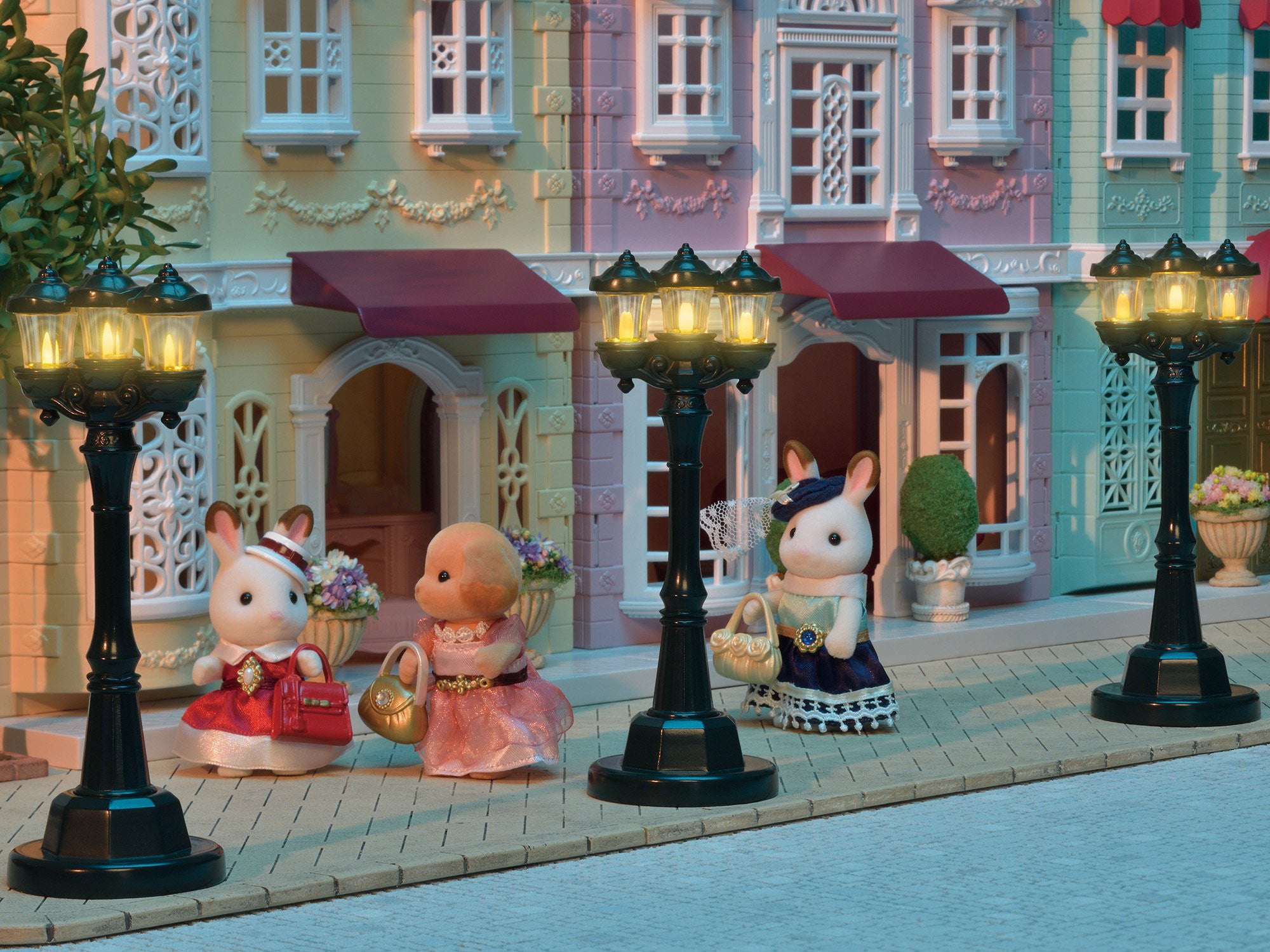 Sylvanian Families - City House with Lights - Dolls And Dolls