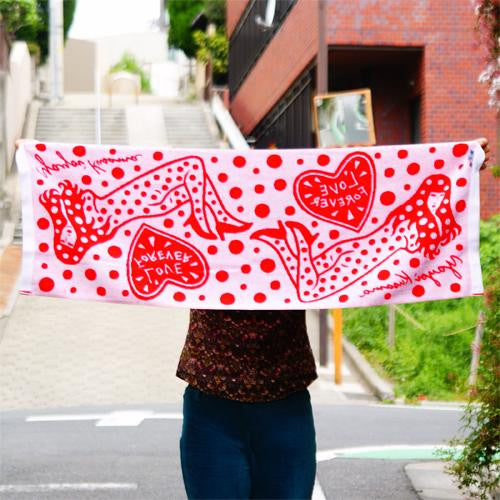 Yayoi Kusama BODY FESTIVAL Towel Heart Red Japan Artist RARE!